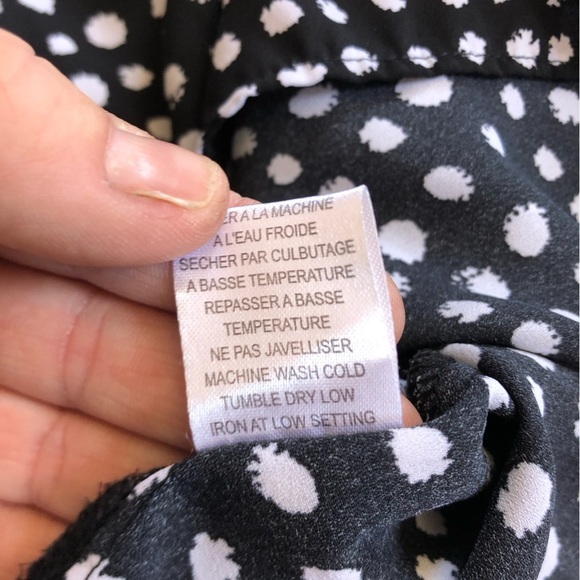 Sleeveless Black and White Polka Dot Top - Picture 6 of 9